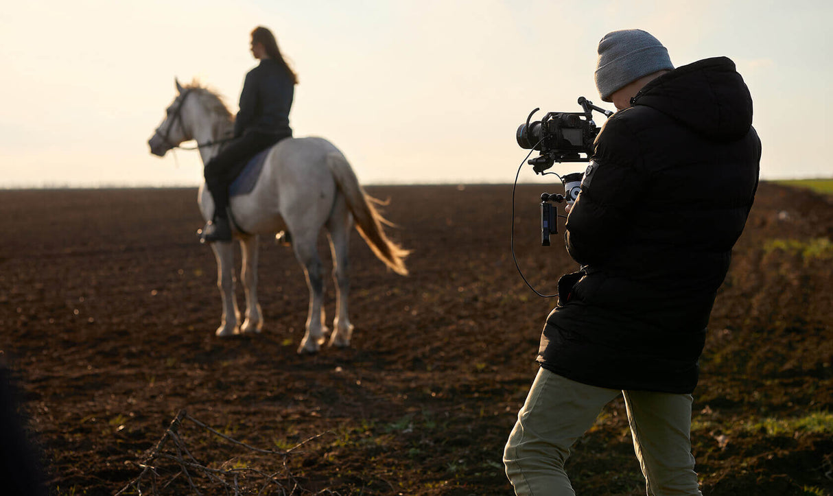 B Ware SIRUI 75mm F1.8 1.33X APS-C Anamorphic Lens
